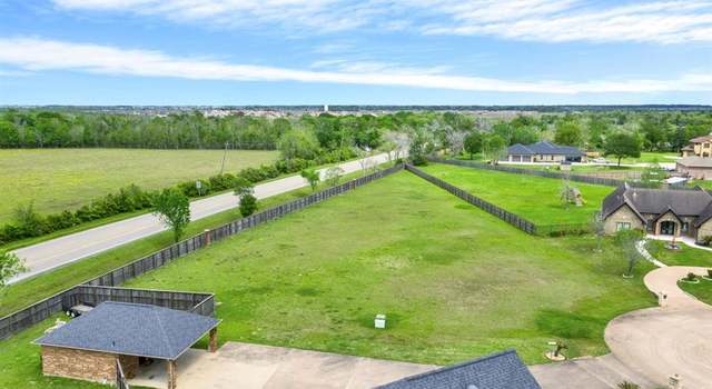 Photo of 0 Cedar Bend Ct, Dickinson, TX 77539