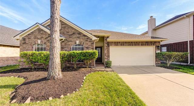 Photo of 4930 Pinder Ln, Pearland, TX 77584