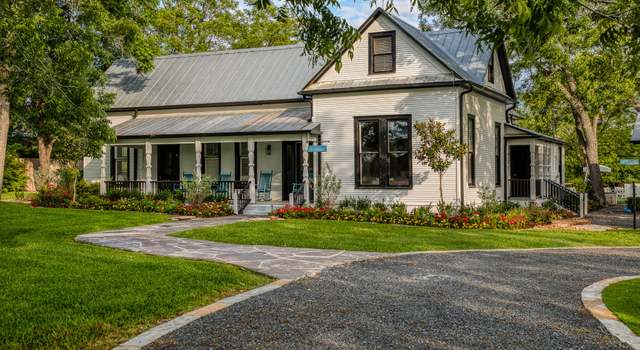 Photo of 404 N Live Oak St, Round Top, TX 78954