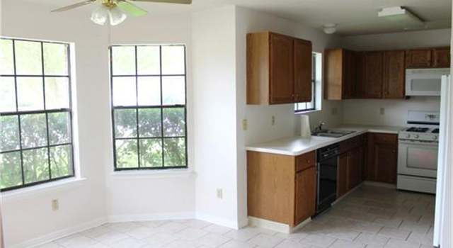 Photo of 507 Valley Dr, Dickinson, TX 77539