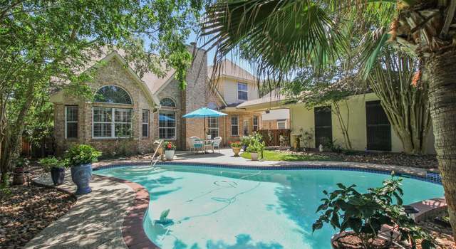 Photo of 2201 Fairwater Park Dr, League City, TX 77573
