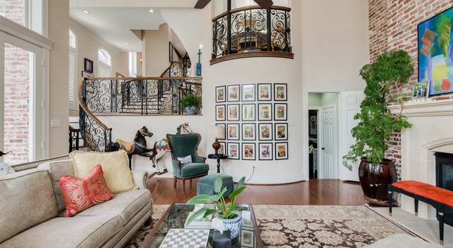 Photo of 215 E 4th St, Houston, TX 77007