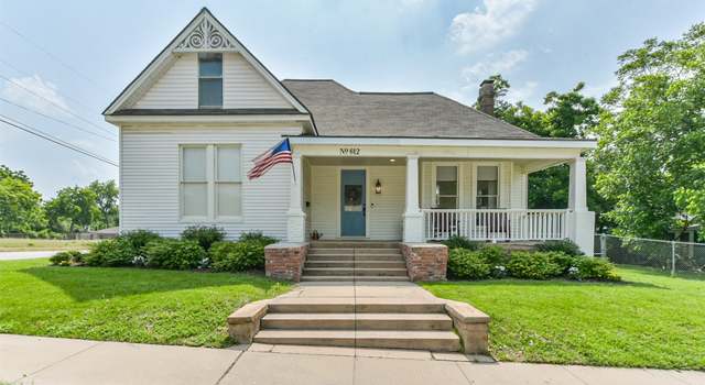 Property at 612 S Day St, Brenham, TX 77833, 4 beds, 3 baths