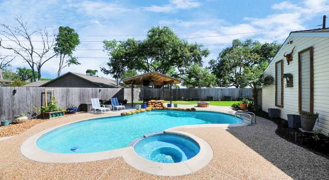 Photo of 2519 Country Place Dr, Richmond, TX 77406