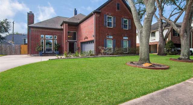 Photo of 915 Lake Country Dr, Seabrook, TX 77586