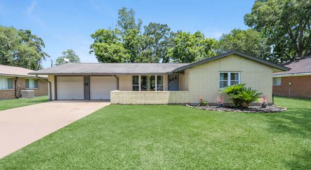Photo of 1201 Terrace Dr, Alvin, TX 77511