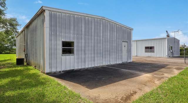 Photo of 2432 Wespine Rd, Beaumont, TX 77713