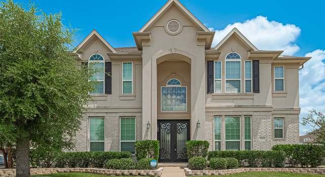 Photo of 12607 Fall Branch Ln, Pearland, TX 77584