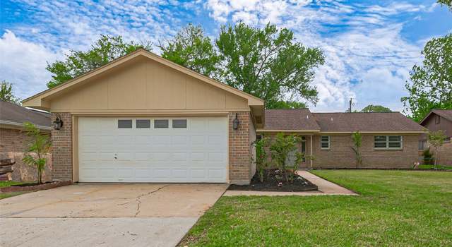 Photo of 217 Oakwood St, League City, TX 77573