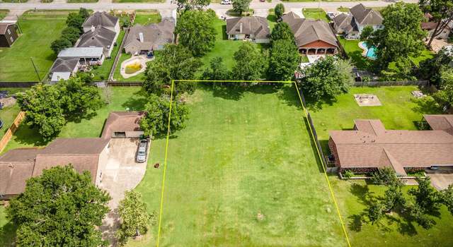 Photo of 8201 Folkstone Ln, Houston, TX 77075