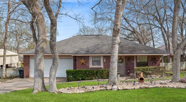 Photo of 10730 Estelle Cir, Montgomery, TX 77356