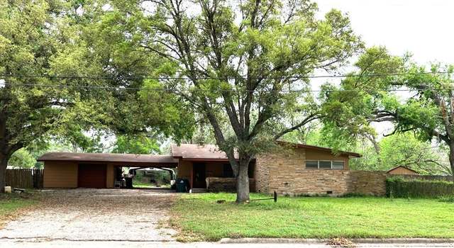 Photo of 612 Flournoy St, Edna, TX 77957