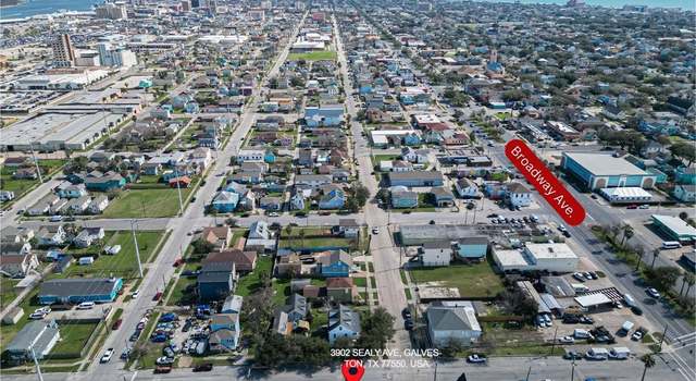 Photo of 3902 Sealy St, Galveston, TX 77550