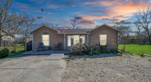Photo of 2523 S Broadway St, La Porte, TX 77571