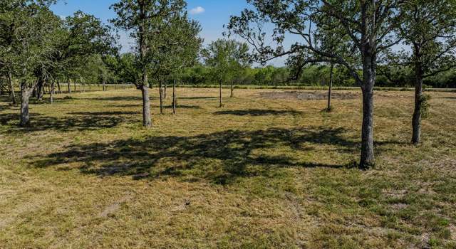 Photo of 8209 Three Mile Rd, Flatonia, TX 78941