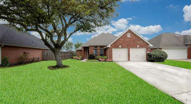 Photo of 6627 Old Oaks Blvd, Pearland, TX 77584