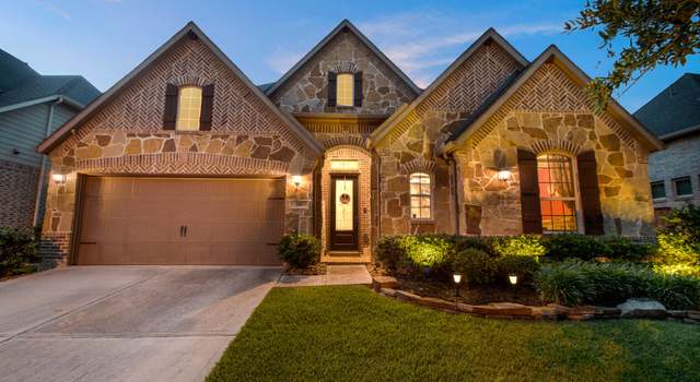 Photo of 510 Blossom Cove Ct, Pinehurst, TX 77362