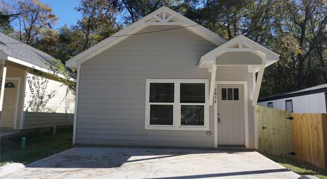 Photo of 10986 Amblewood St, Willis, TX 77318