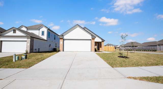 Photo of 302 Mouflon Dr, Huntsville, TX 77320