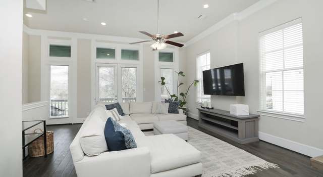 Photo of 2004 Lou Ellen Ln Unit E, Houston, TX 77018