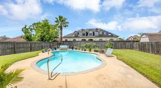 Photo of 8032 Torrey Pines Cir, Beaumont, TX 77612