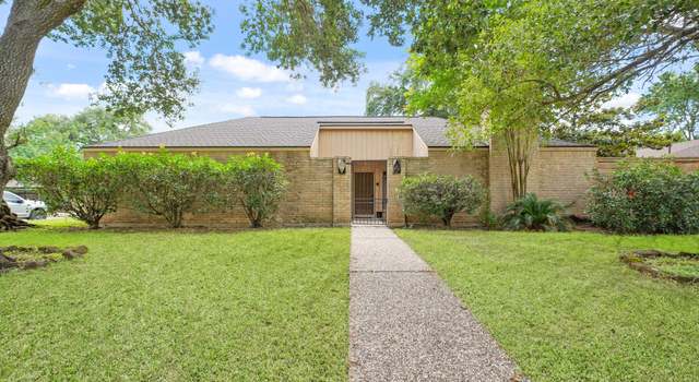 Photo of 10803 Shawnbrook Dr, Houston, TX 77071