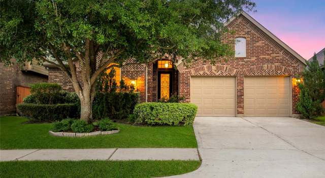 Photo of 10938 Glenrothers Dr, Richmond, TX 77407