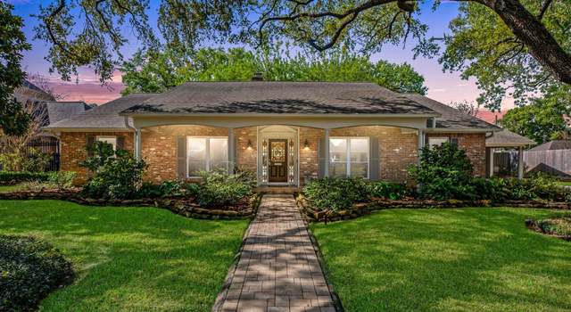 Photo of 7521 Middlewood St, Houston, TX 77063
