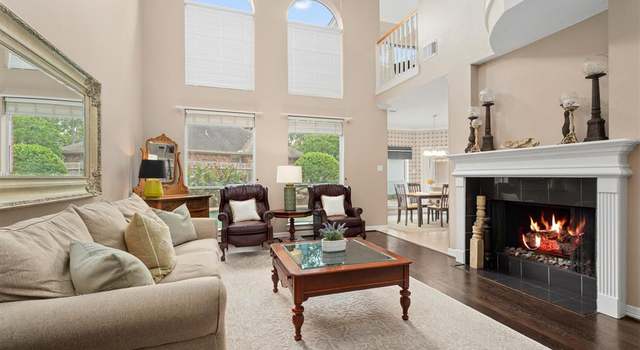 Photo of 7111 Centre Oaks Dr, Houston, TX 77069