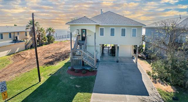 Photo of 1215 7th St, San Leon, TX 77539