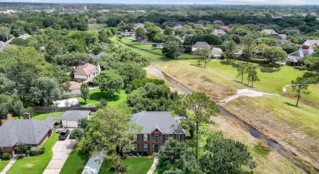 Photo of 1805 Twin Oaks St, Friendswood, TX 77546