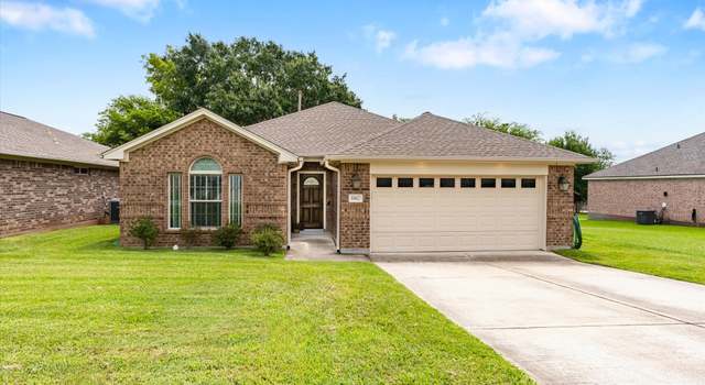 Photo of 6862 Stillwater Dr, Willis, TX 77318