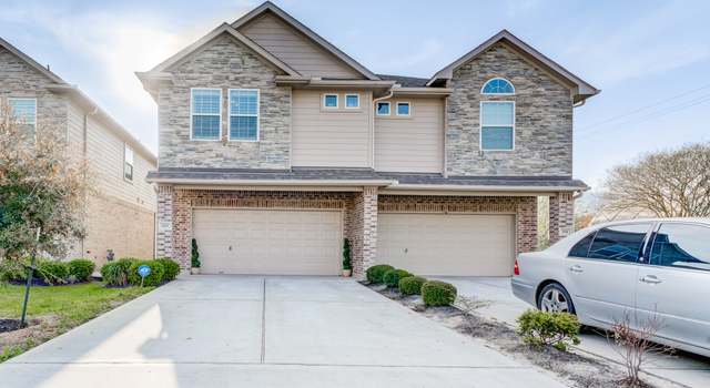 Photo of 529 N 6th St, La Porte, TX 77571