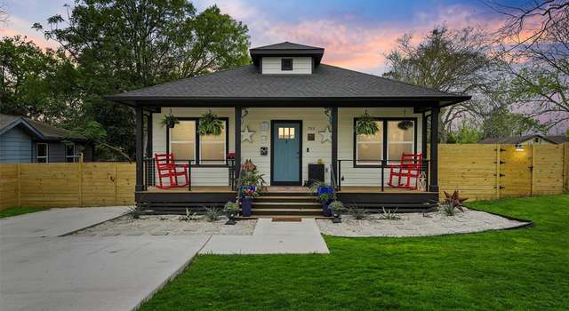Photo of 703 W Fifth St, Brenham, TX 77833