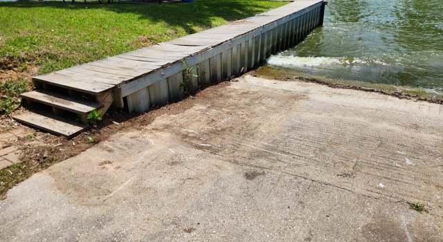 Photo of 767 Windwood Dr, Livingston, TX 77351