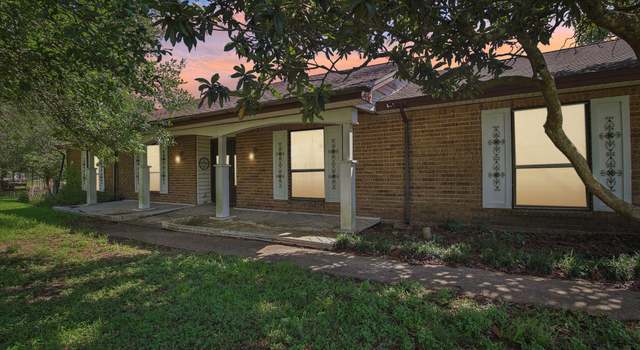 Photo of 5702 Gerken Rd, Rosenberg, TX 77471
