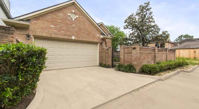 Photo of 6834 Oakwood Trace Ct, Houston, TX 77040