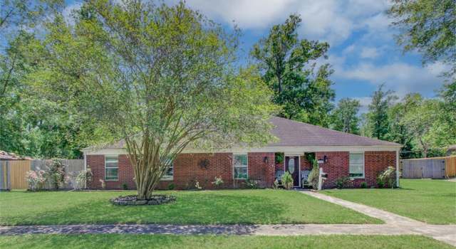 Property at 2404 Hollywood Ave, Liberty, TX 77575, 4 beds, 2.5 baths
