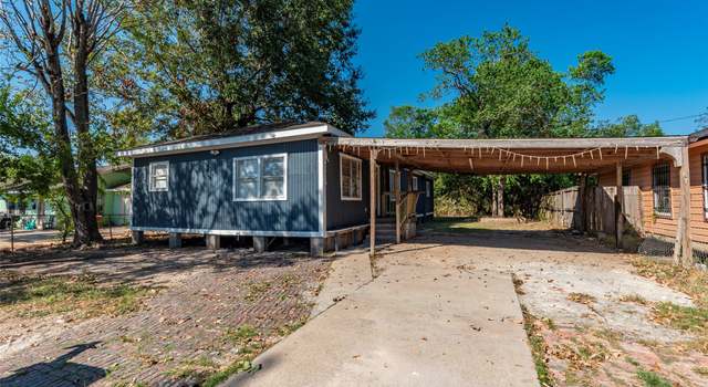 Photo of 6650 Crestridge St, Houston, TX 77033