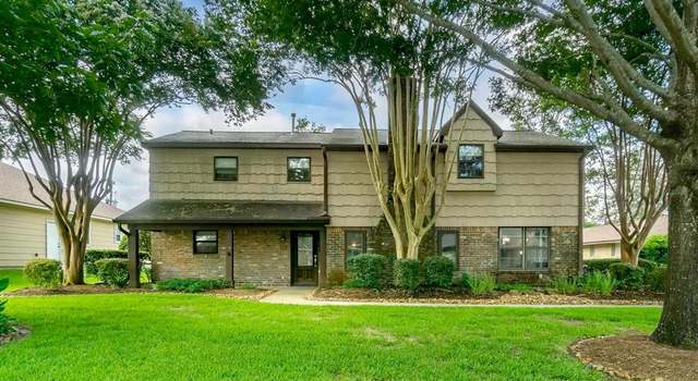 Photo of 115 Driftwood Dr, Taylor Lake Village, TX 77586