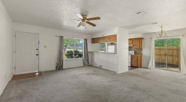 Photo of 217 Lazy Ln, Conroe, TX 77301