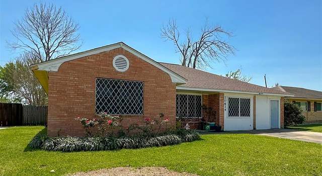 Photo of 10614 Garrick Ln, Houston, TX 77013