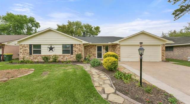 Photo of 2714 Shady Creek Dr, Pearland, TX 77581