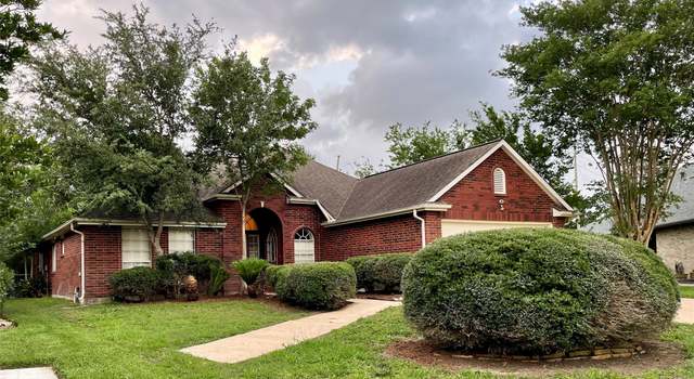 Photo of 3327 Flower Field Ln, Pearland, TX 77584