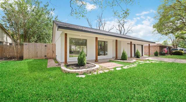 Photo of 2618 Pine Village Dr, Houston, TX 77080