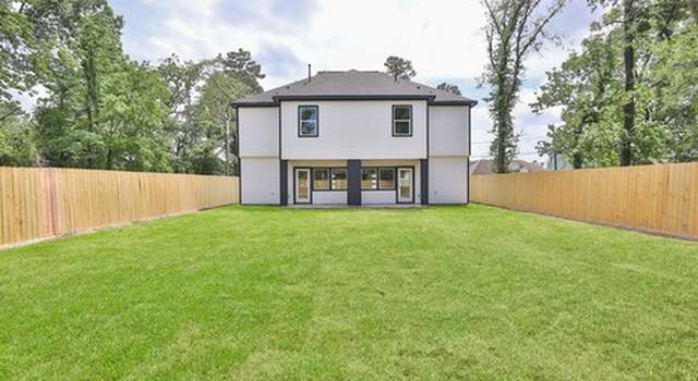 Photo of 8229 Hamlet St, Houston, TX 77078