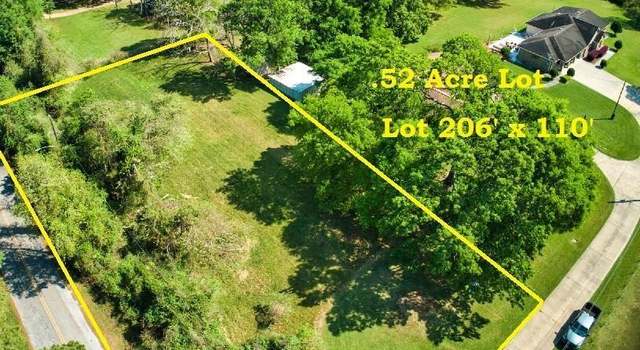 Photo of 611 Youpon Dr, Seabrook, TX 77586