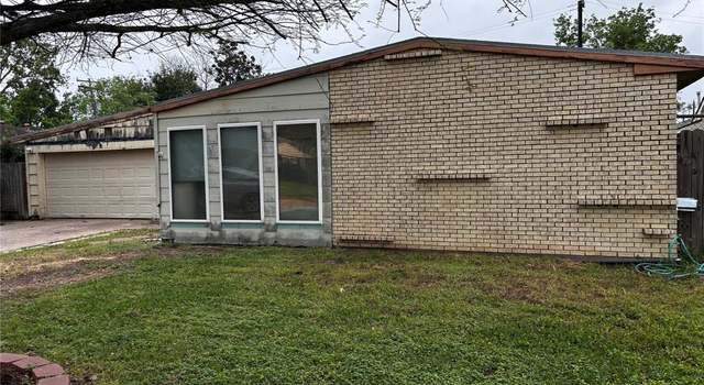 Photo of 5706 Heatherbloom Dr, Houston, TX 77085