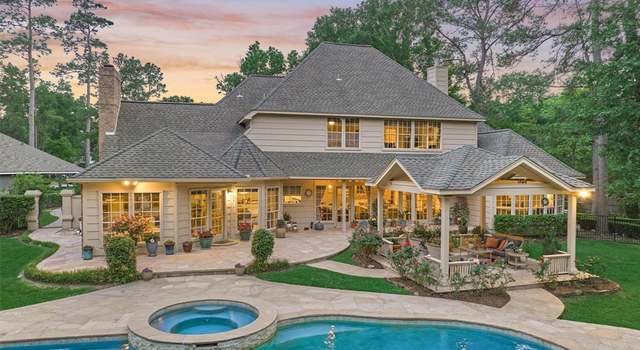 Photo of 6 Plumcove Ct, The Woodlands, TX 77381