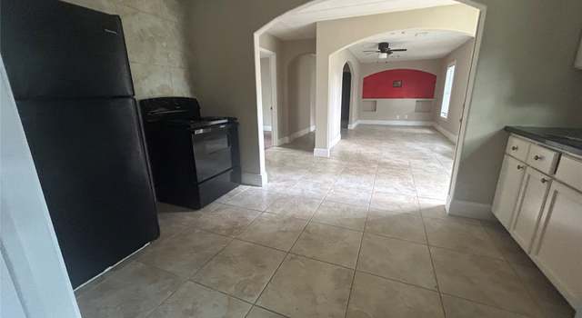 Photo of 35216 W Pine Hill St, Pinehurst, TX 77362